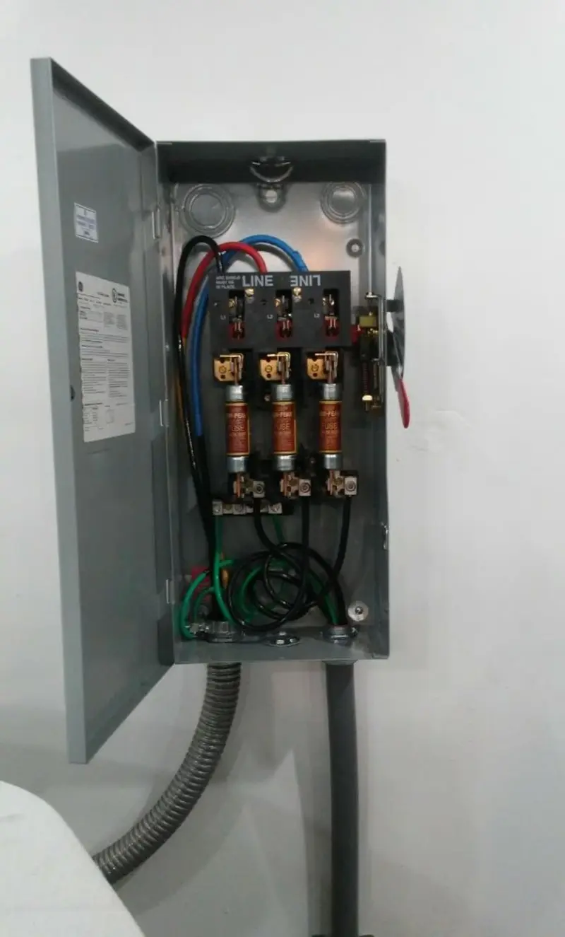 Three-phase disconnect switch installed for Smoke Detector Installation in Brookings